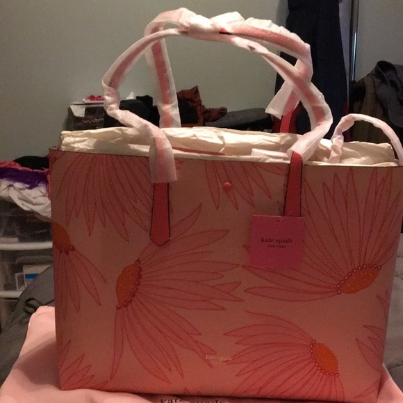 Kate spade large tote and wallet